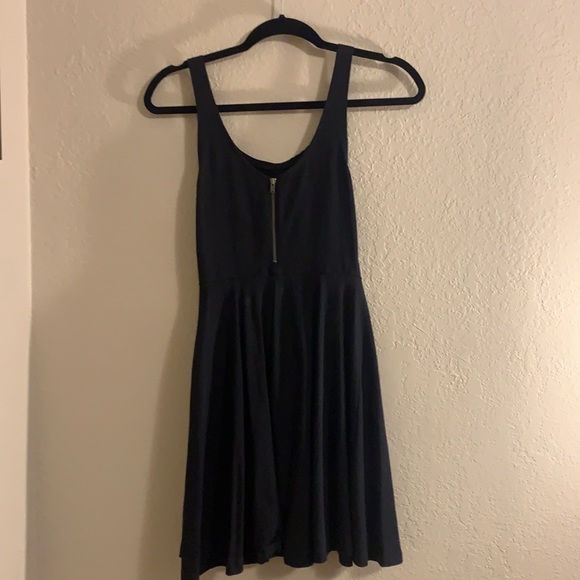 Express skater dress - Picture 2 of 3